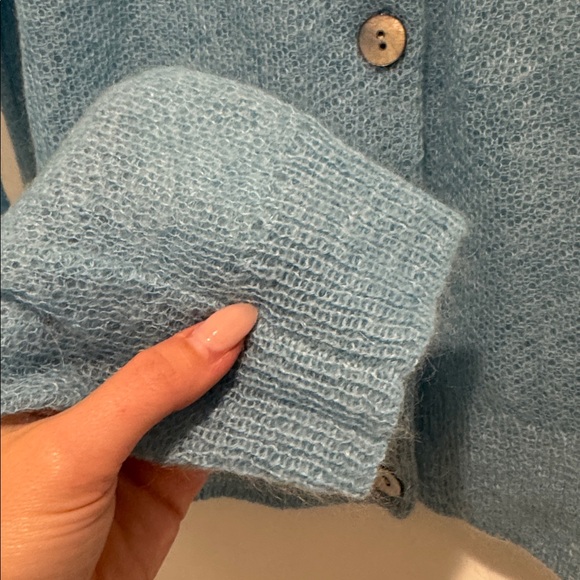 Vince Cardigan 💙 - Picture 6 of 7